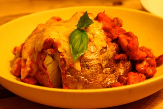 Borlotti Bean, Tomato & Mature Cheddar Cheese